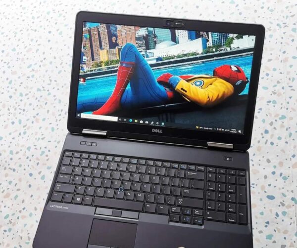 Dell latitude 5540 intel Core i5 4th NVIDIA 2GB