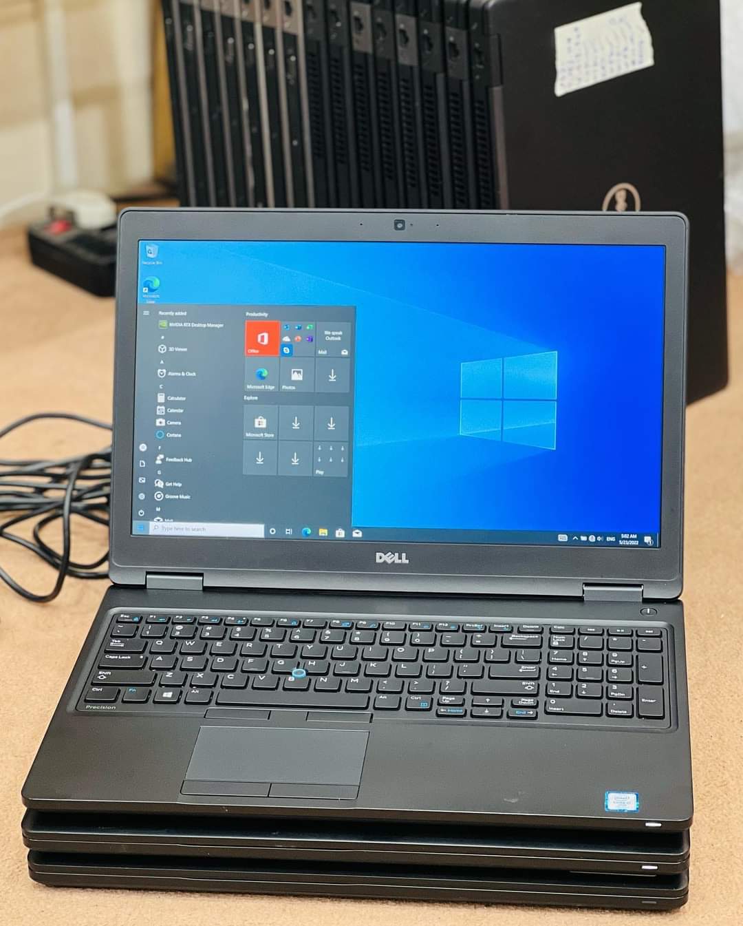 Dell precision 3520 i7 7th 7820 Hq NVIDIA Quadro - الصورة 2