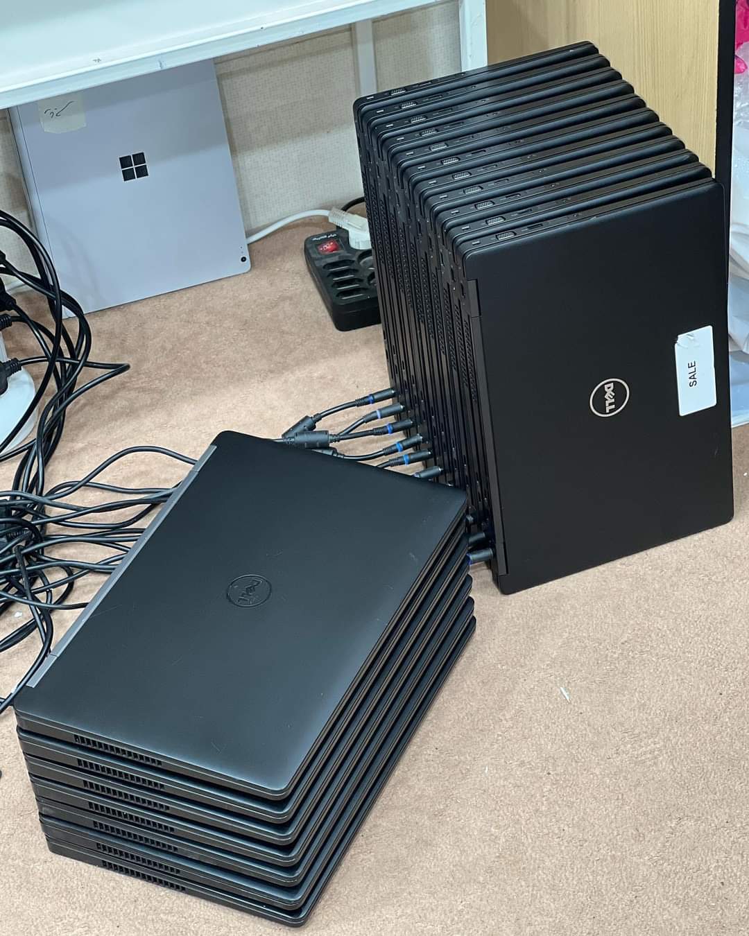 Dell precision 3520 i7 7th 7820 Hq NVIDIA Quadro - الصورة 4