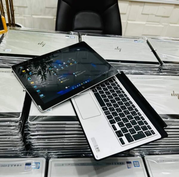 ⁦Hp elitbook 1012 in2 G2 7300 touch  screen 13 ips⁩ - الصورة ⁦2⁩
