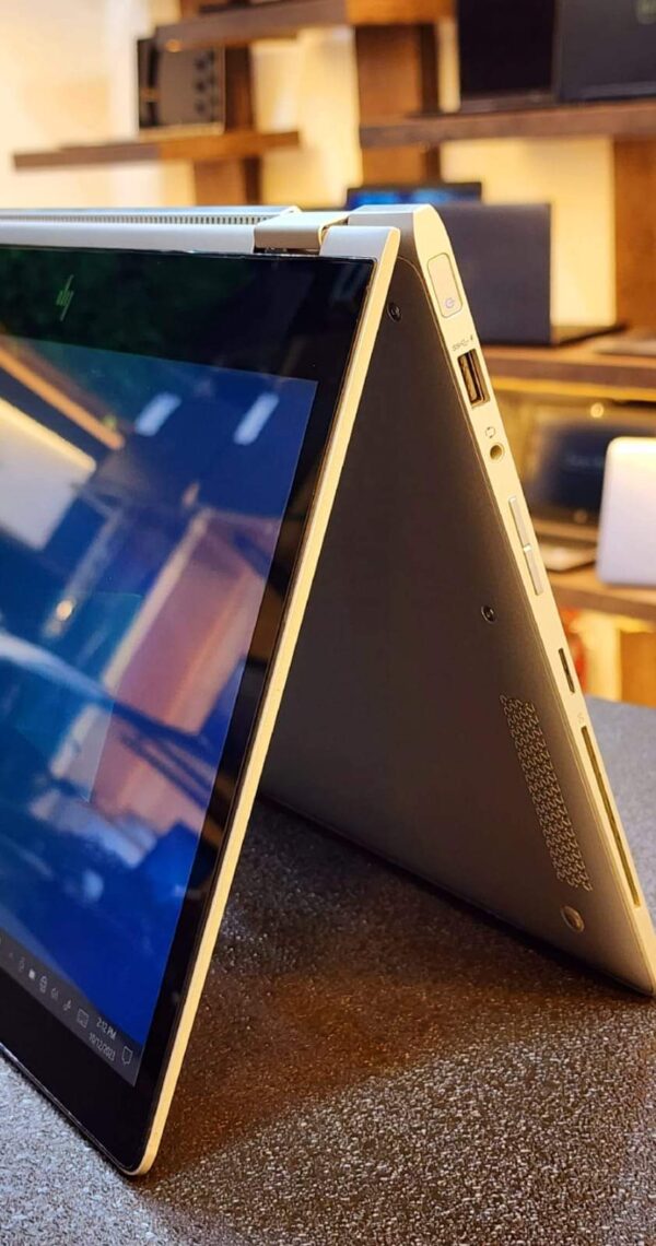 ⁦Hp elitbook x360 1030 G2 i5 7th gen Touch ips⁩ - الصورة ⁦5⁩