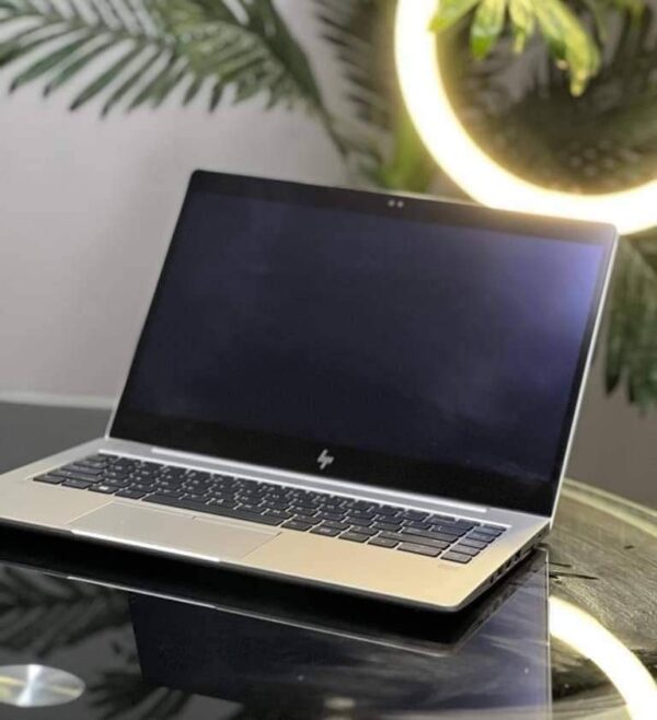 ⁦Hp elitbook 745 G6 ryzen 3 touch⁩ - الصورة ⁦2⁩