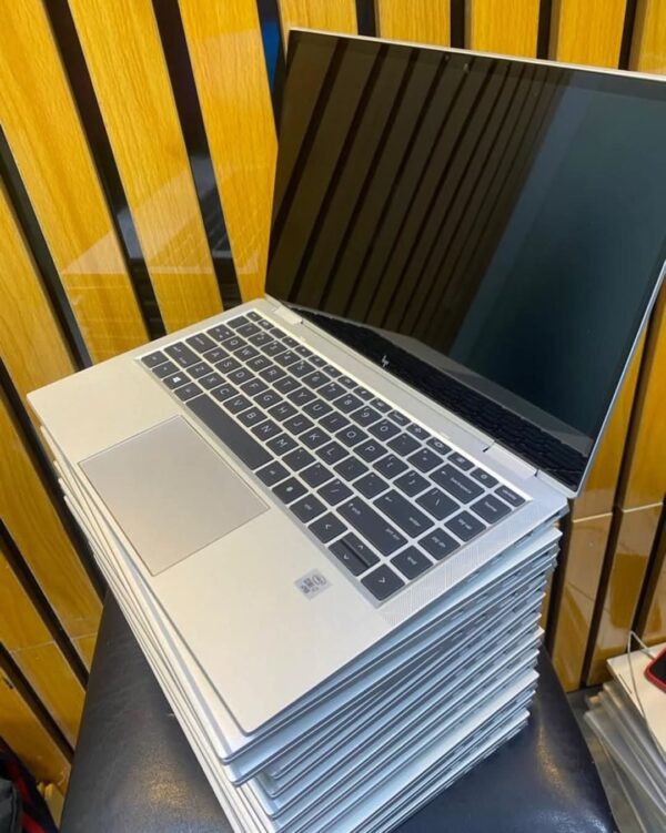 ⁦Hp elitbook X360 1040 G7 i7 10th genration⁩ - الصورة ⁦2⁩